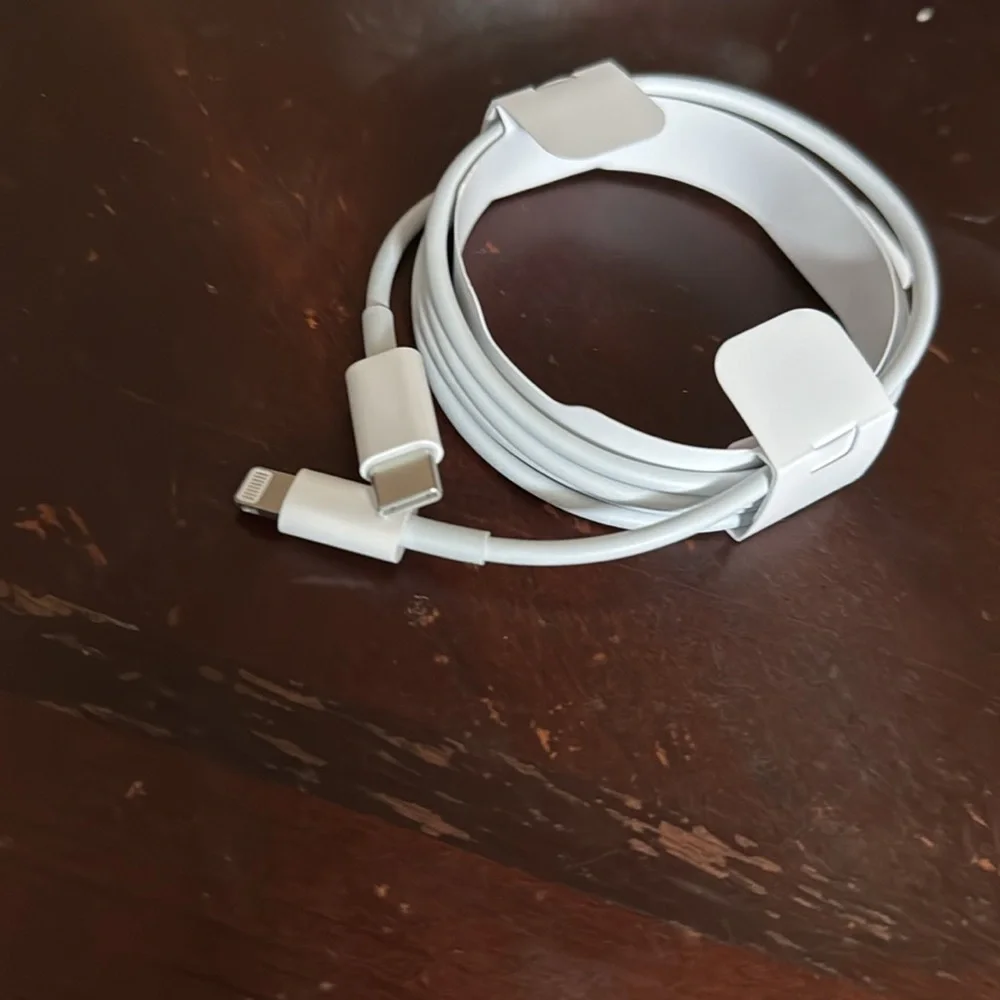 Never used iPhone 11-14 or AirPods charger